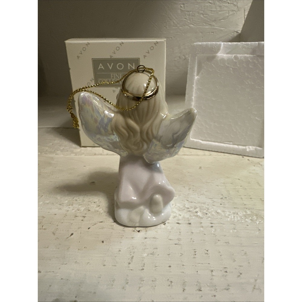 1997 Precious Moments April Birthstone Angel Christmas Ornament Avon - Picture 2 of 3